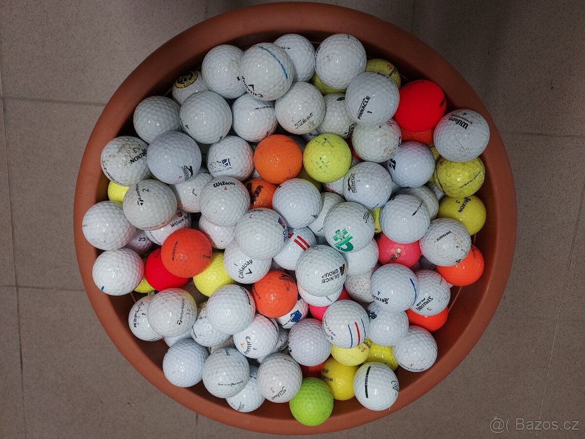 golfové míčky - hrané