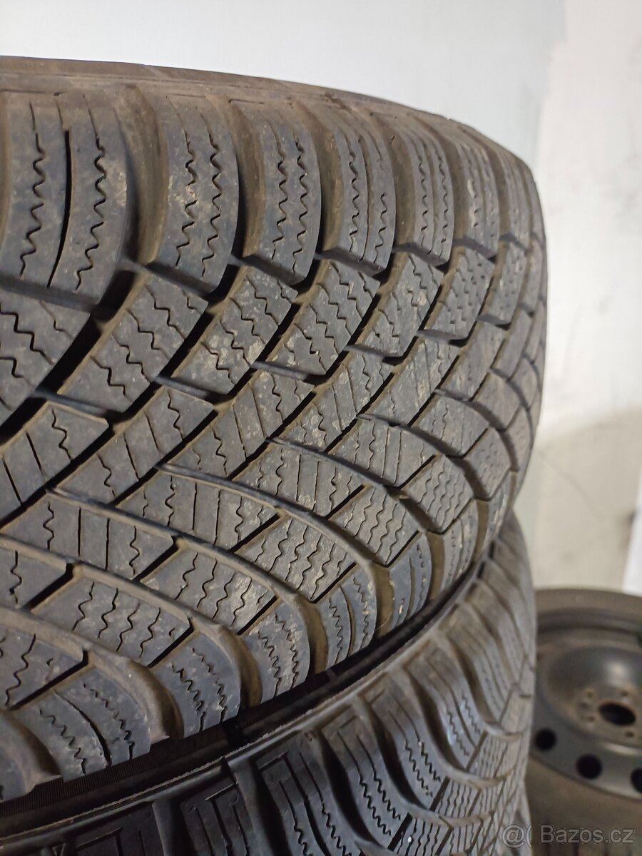 195/65 15 Nexen