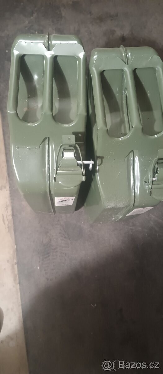 Kanystry nové 20 l