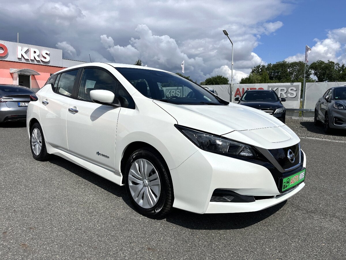 Nissan Leaf elektro 110KW,SOH92%, vč.DPH,Navi,Kamera,KeyFree