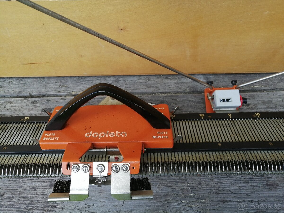 Pletací stroj Dopleta