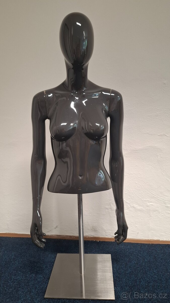 Dámská figurína bysta