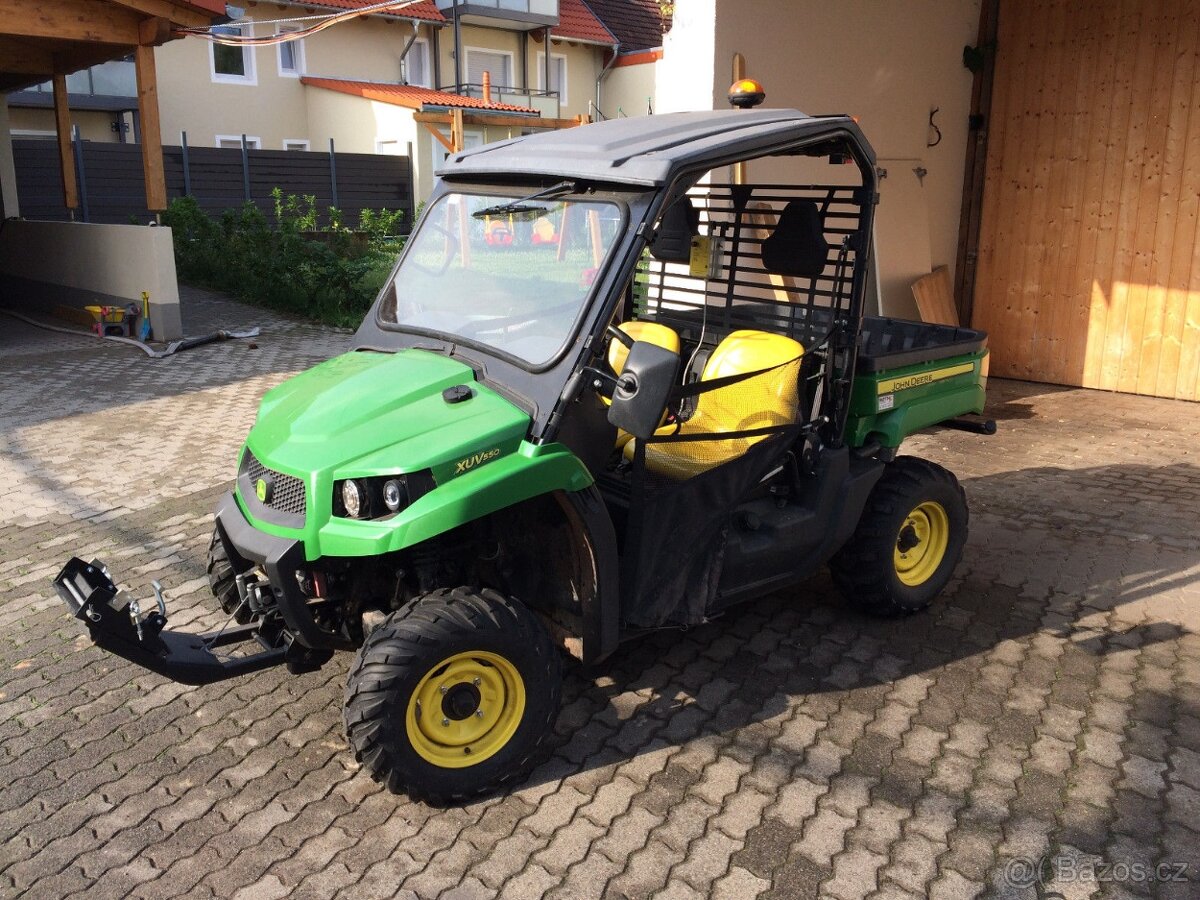 JOHN DEERE GATOR XUV 550 4x2 vč.