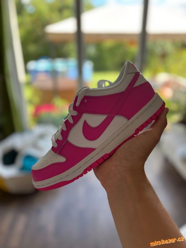 Tenisky Nike dunk low laser fuchsia, vel. 38