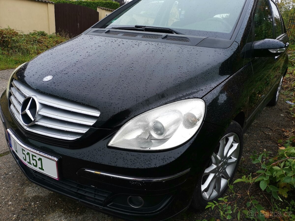 Prodám Mercedes Benzín B150 1,5 70kw,2008,Euro 4, Comfort