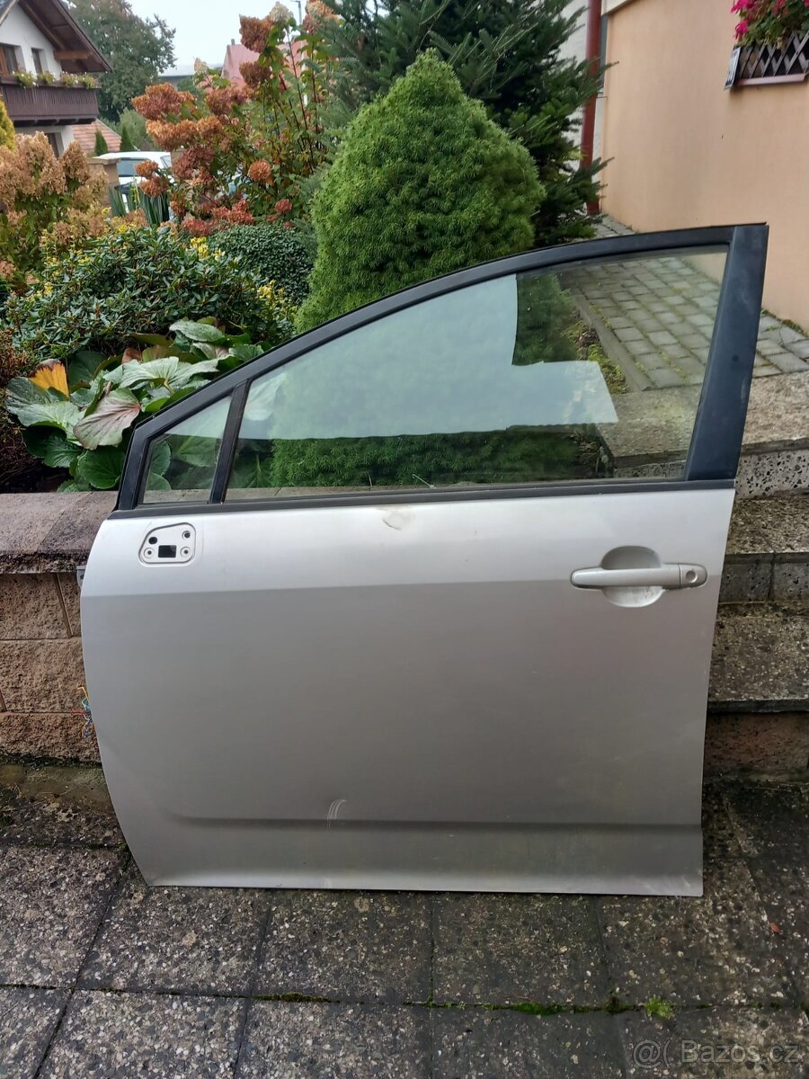LP dveře Toyota Corolla Verso