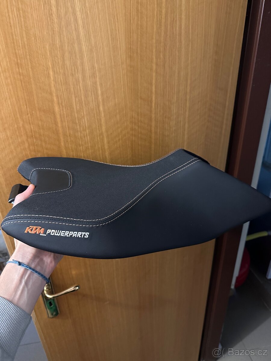 KTM Powerparts sedlo Duke 690 / R