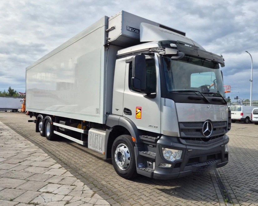 Mercedes-Benz Antos 2532 - 6x2 – Chlaďák