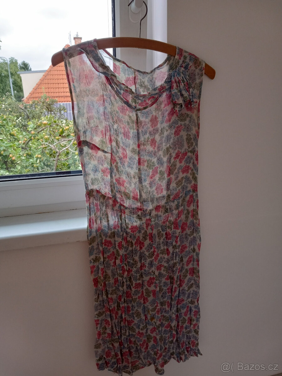 retro šaty lehounké