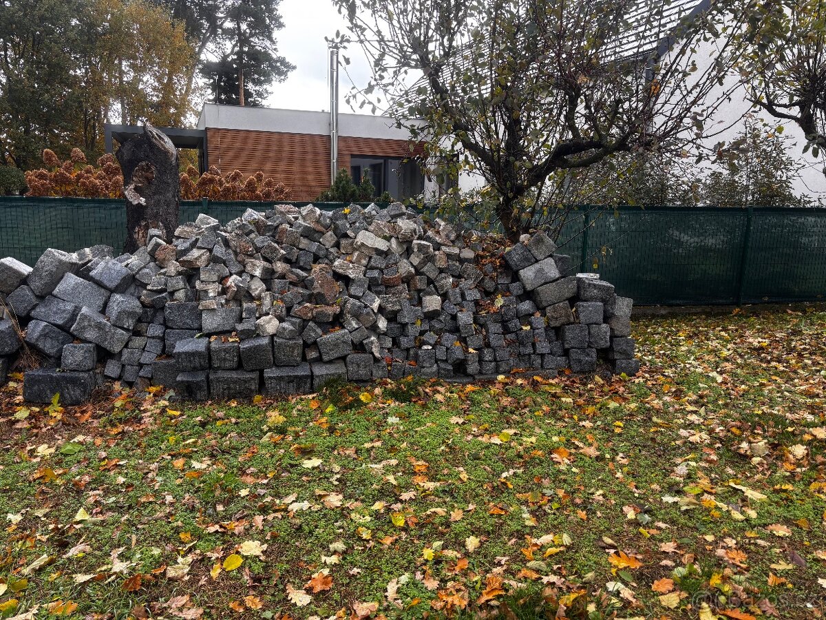 Prodám žulové kostky