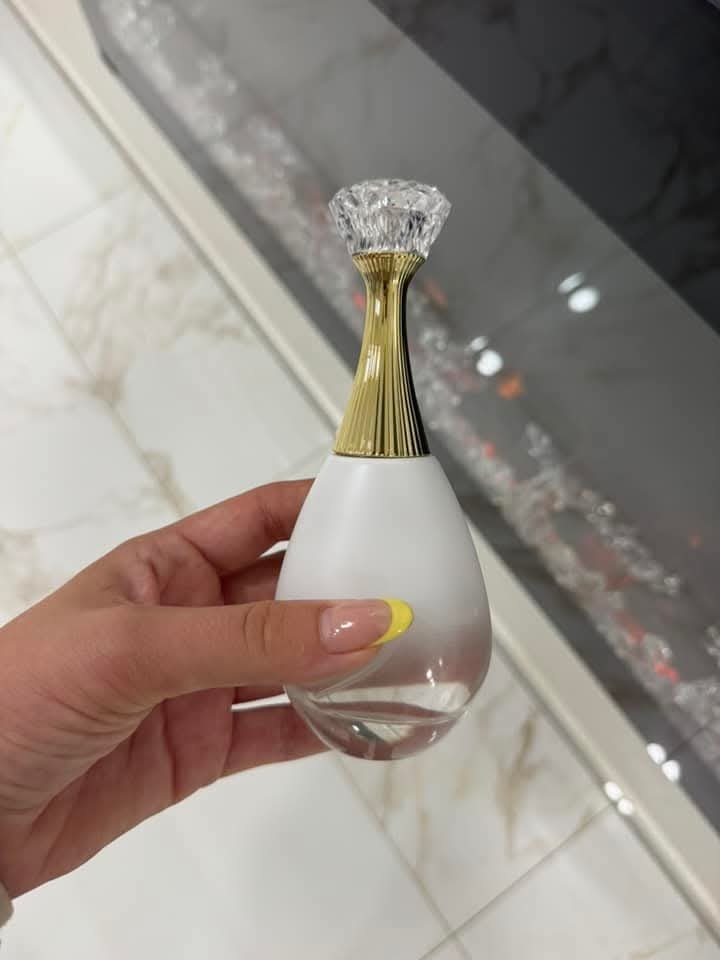 J’dorer – luxusní parfém inspirovaný Dior J’adore ✨