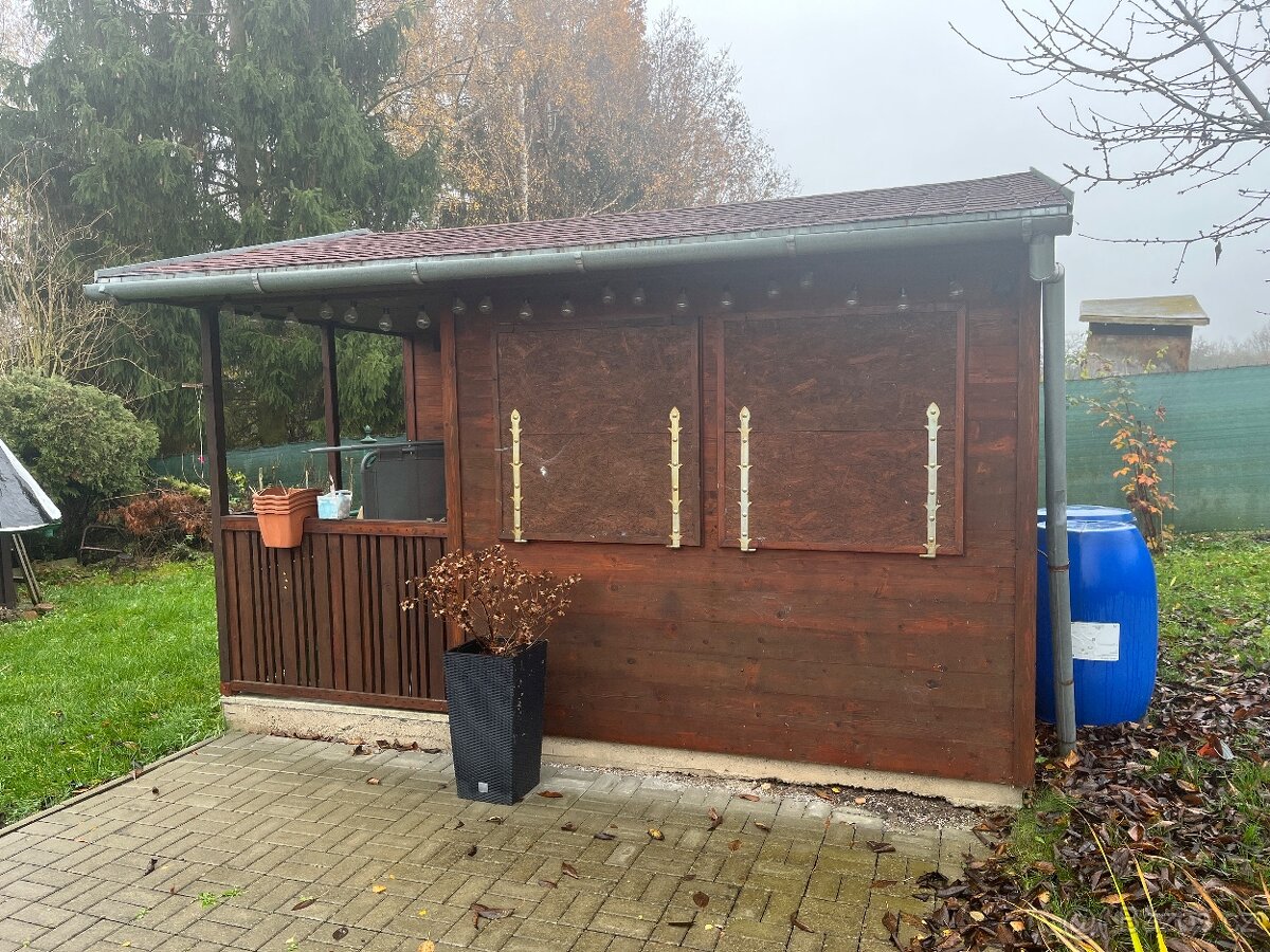 Prodej chaty v zahrádkářské osadě v Jičíně