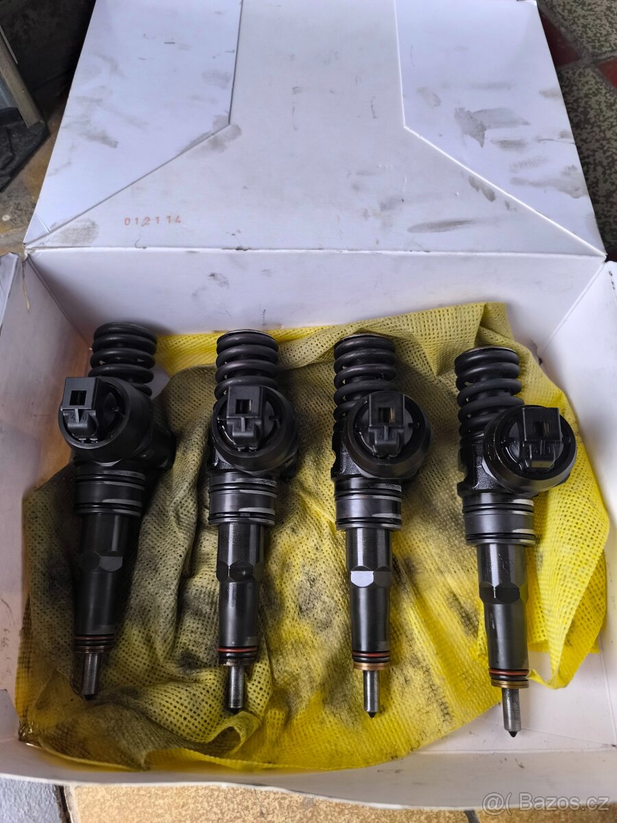 Vstřikovače 038130073BJ