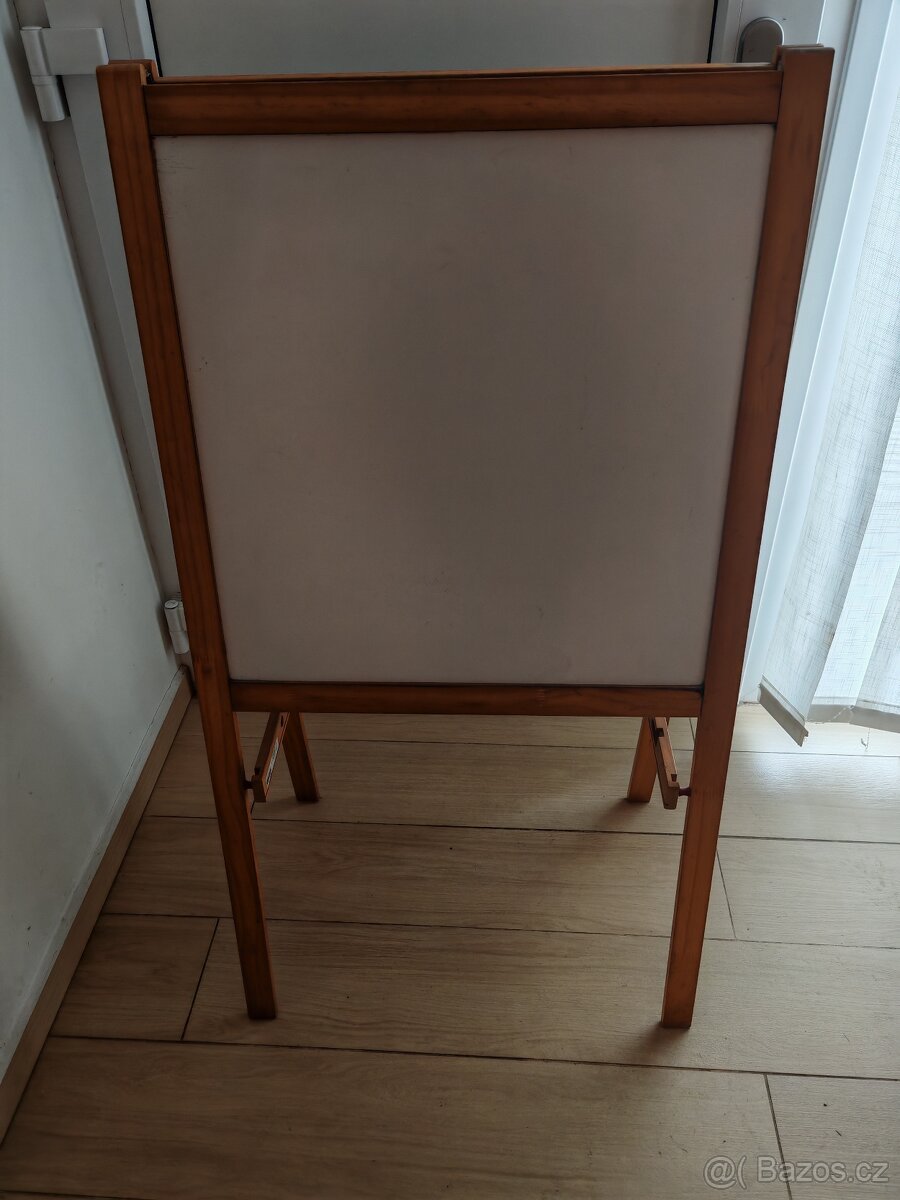dětská tabule ikea oboustranná fixy, křídy
