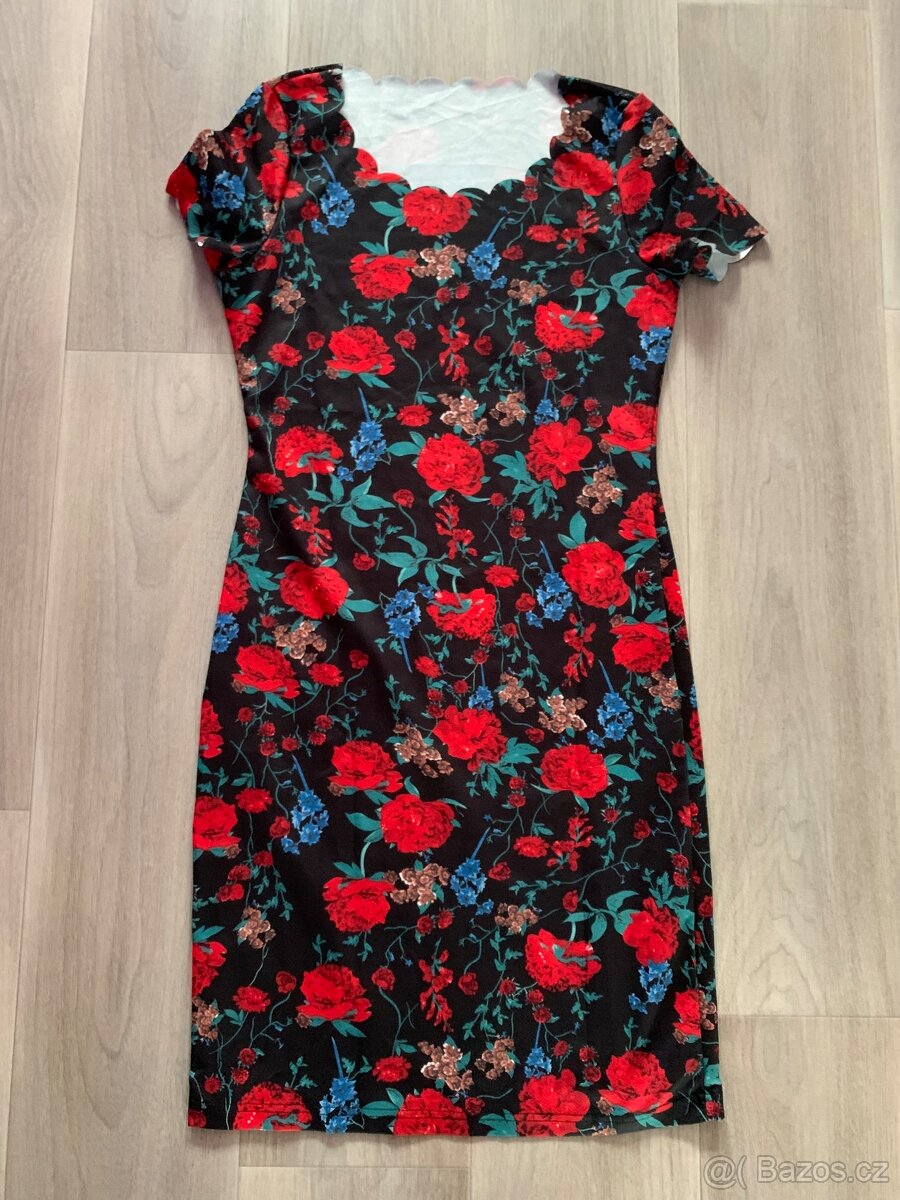 Dámské květované šaty