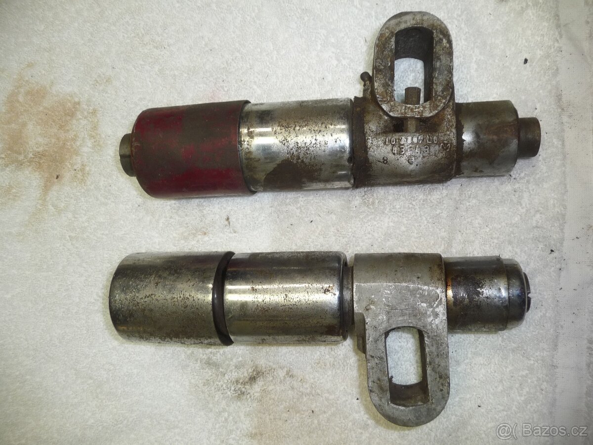 Jawa Pérák zadní kluzáky