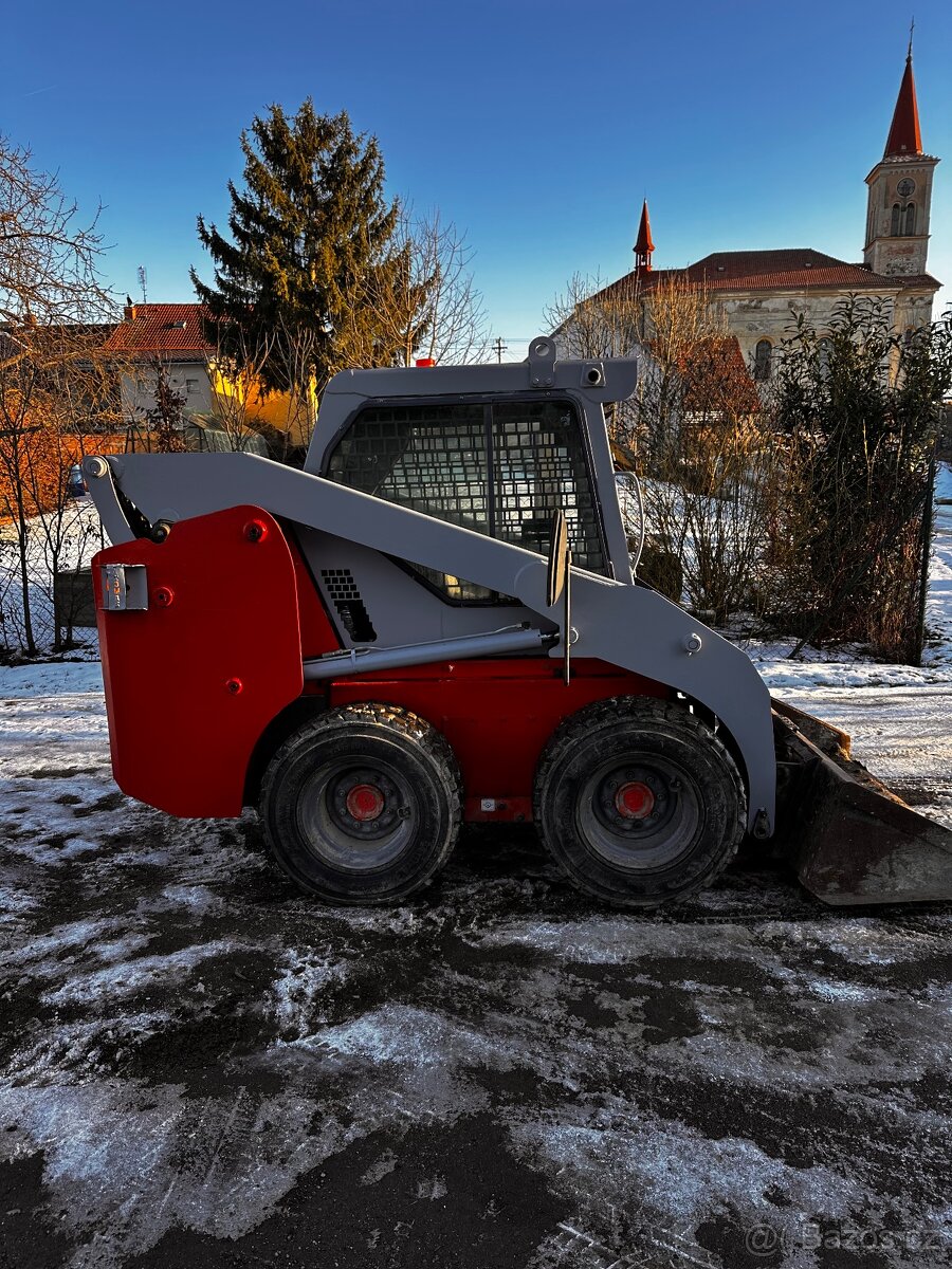 Prodám smykový nakladač Thomas 200