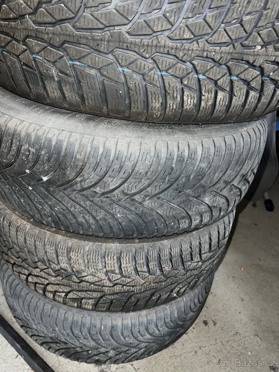 Zimní pneumatiky 195/65 r15