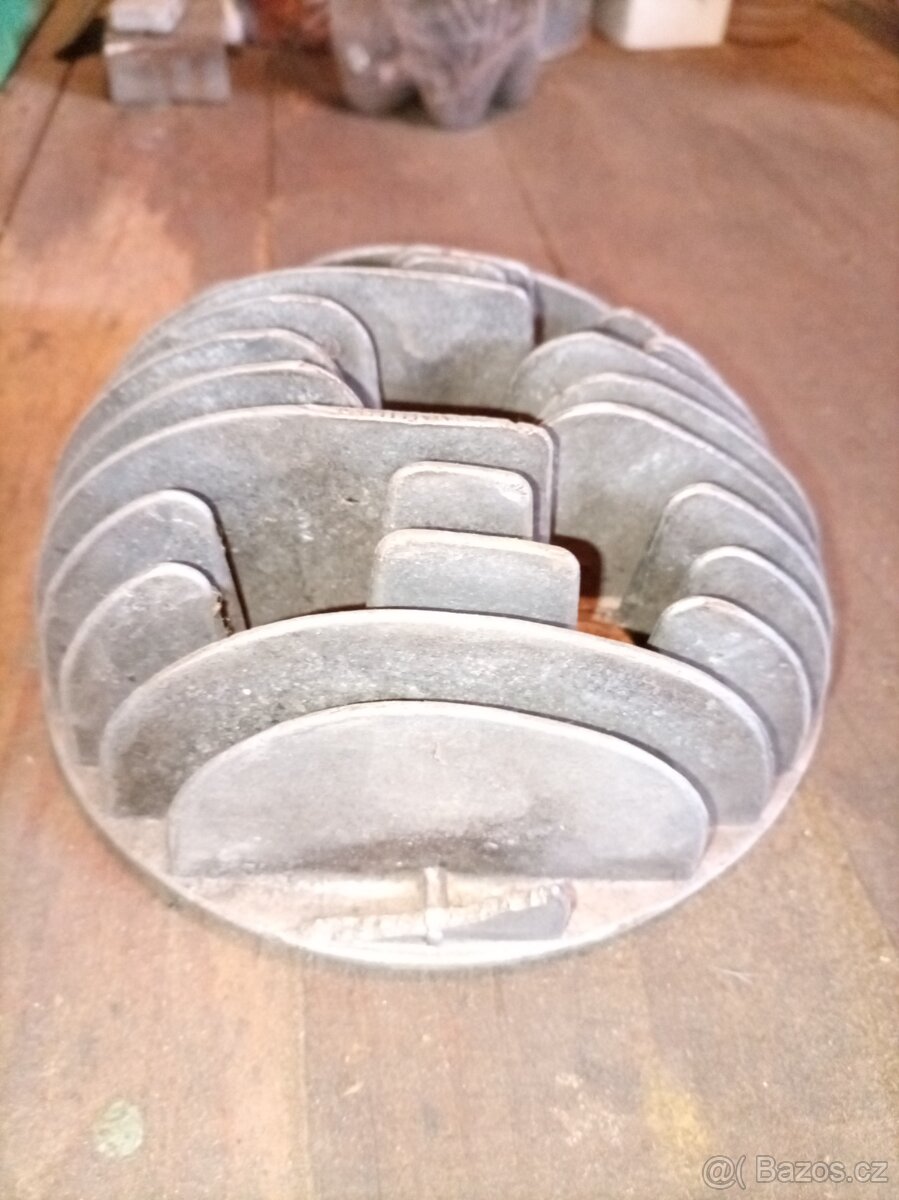 Hlava na válec Jawa 175