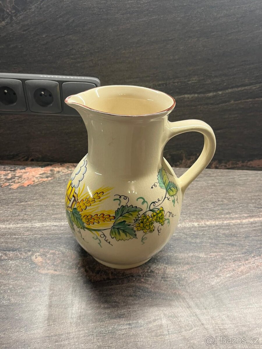 Starožitný keramický džbán