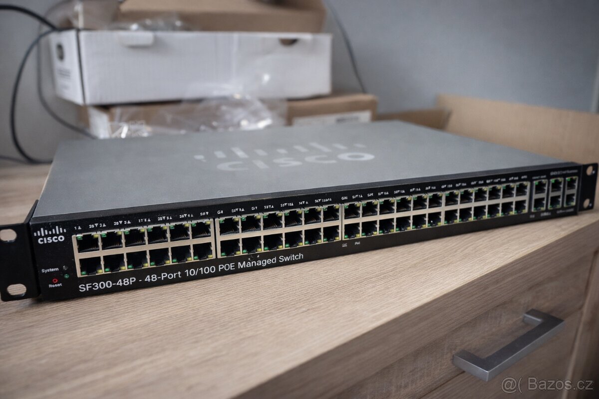 Cisco SF300-48P – 48portový PoE managed switch (rack, top st