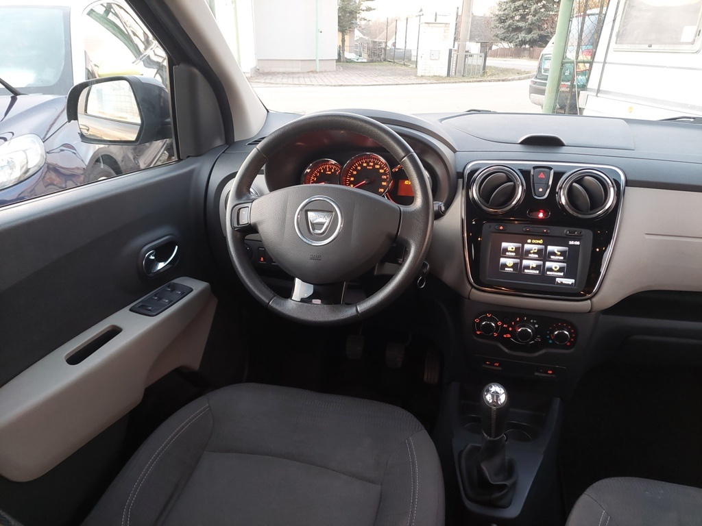 Dacia Lodgy 1.2 TCe , 7-míst