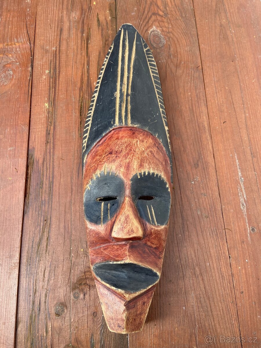Dřevěná maska Afrika