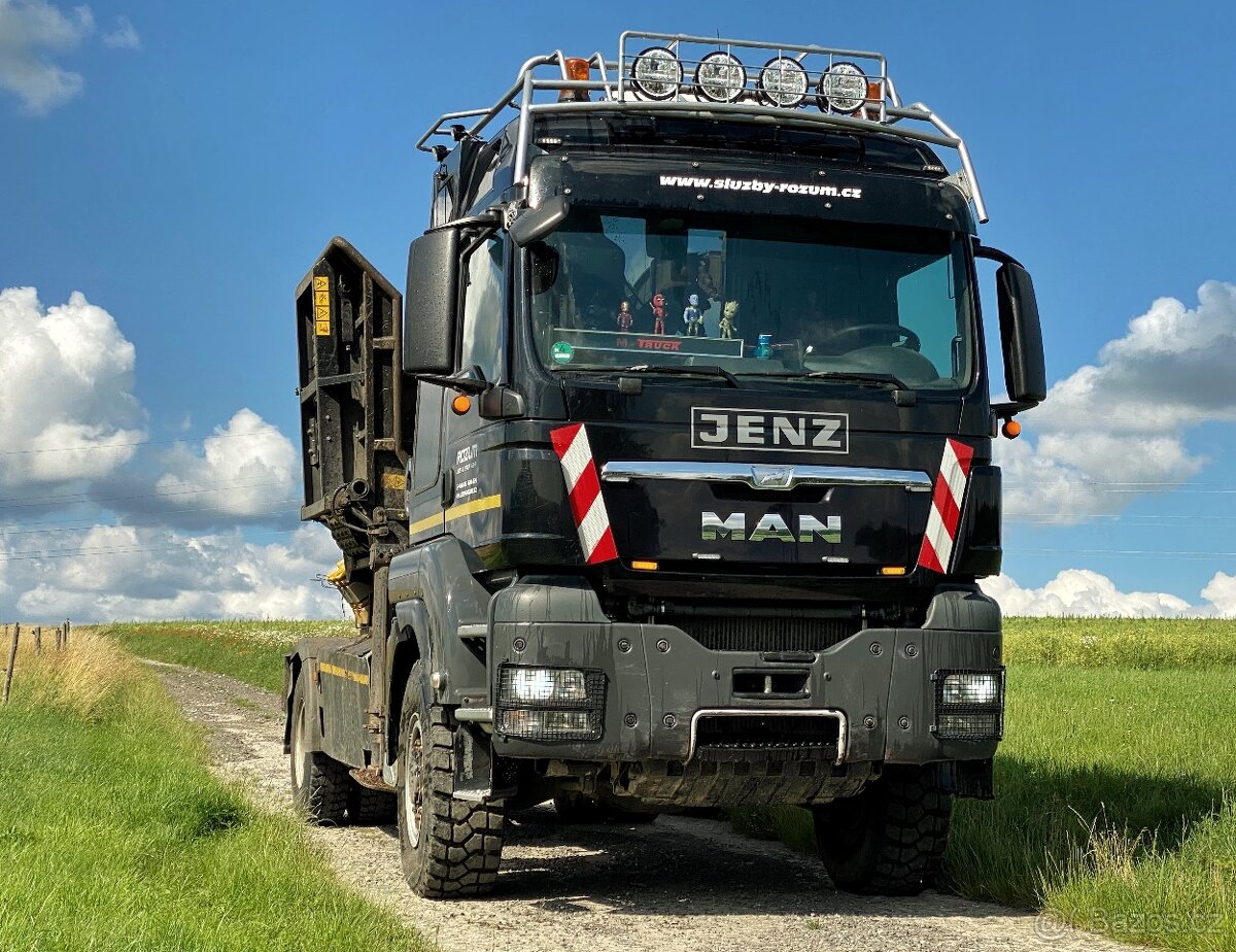 JENZ CHIPPERTRUCK 540