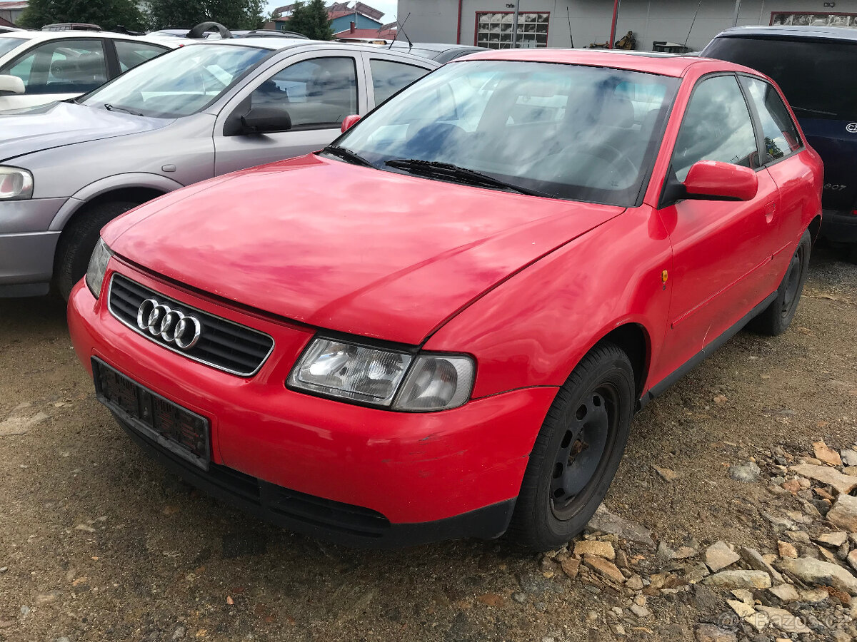 Audi A3 1,6i 1996 74kW AEH - dily z auta