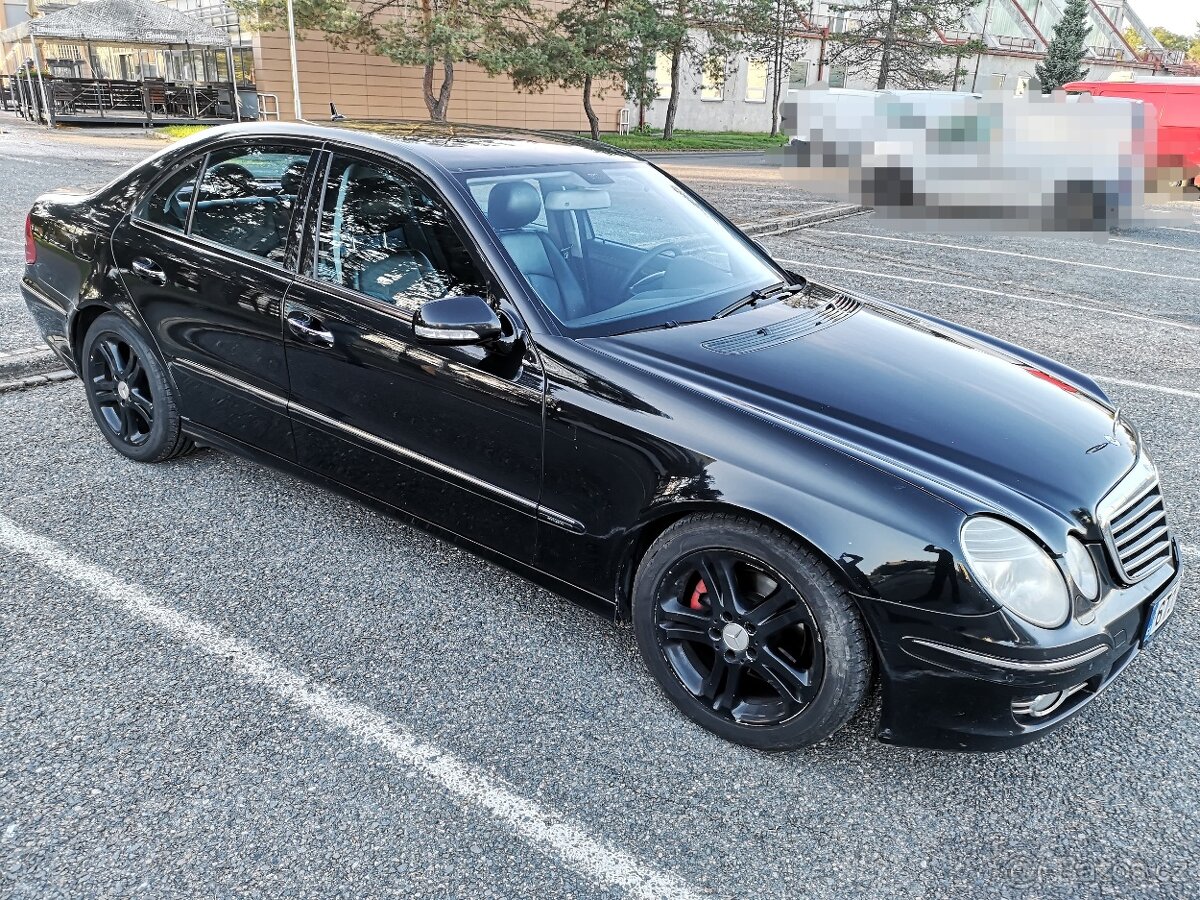 Mercedes E 320 CDi 165kW Avantgarde.Xenon