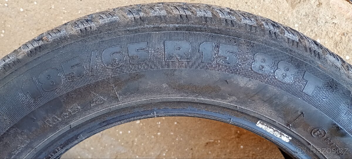 Zimní pneu 185/65-15