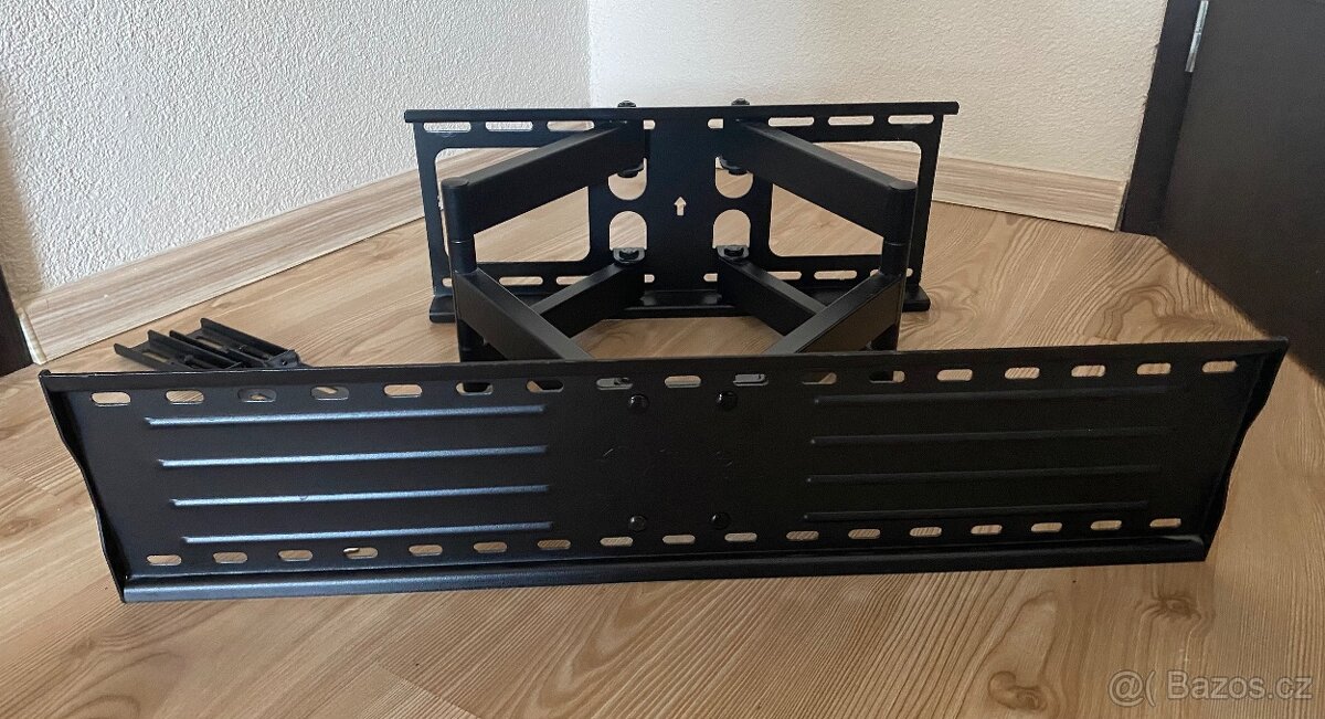 Stojan TV na zeď