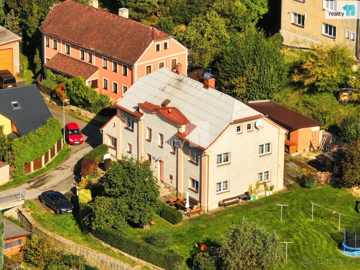 Pronájem bytu 5kk-100m2 v rodinném domě se zahradou 2173m2