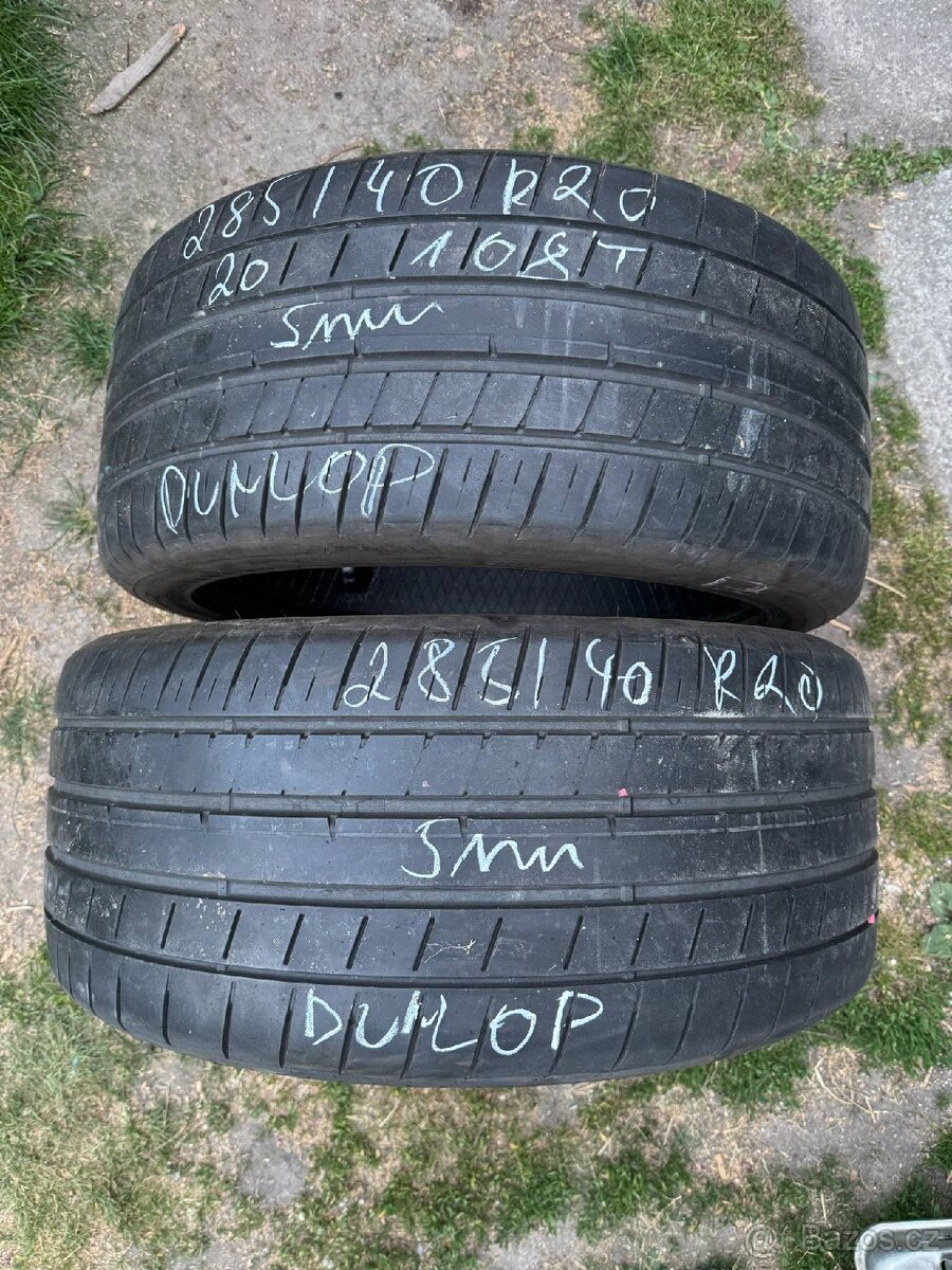 285/40 r20 Dunlop.