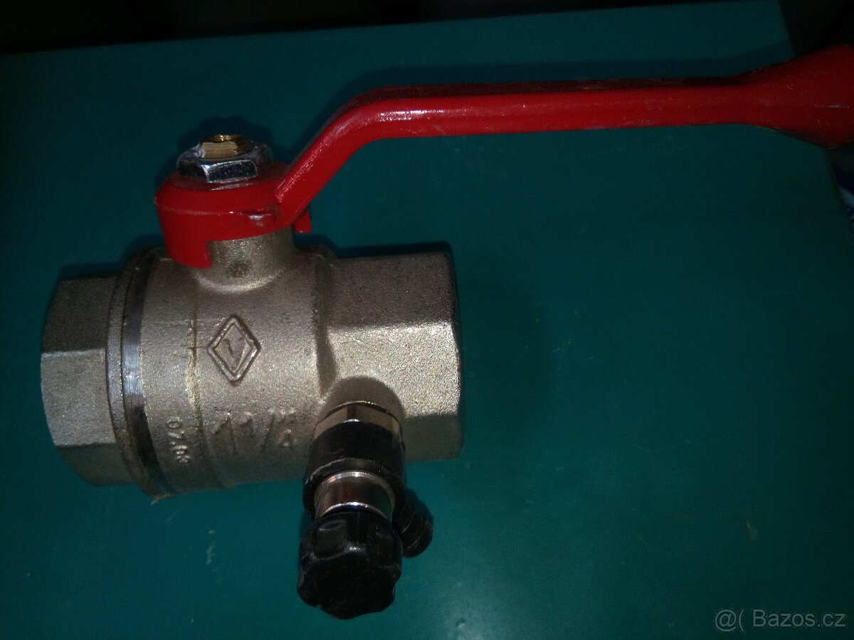Kohout kulový s odvodněním 5/4" FF s pákou