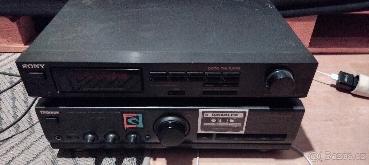 Zesilovač Technics v300 Mark II