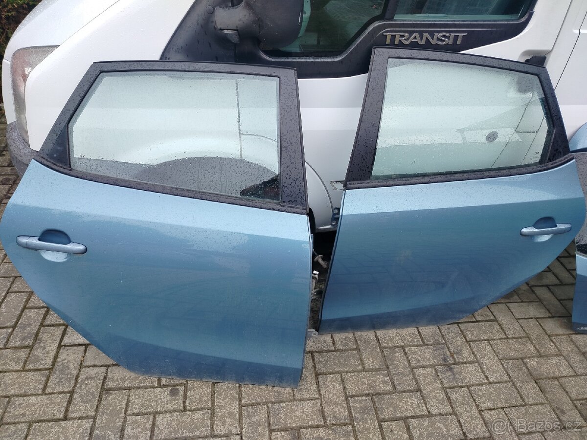 Hyundai i30 zadní dveře