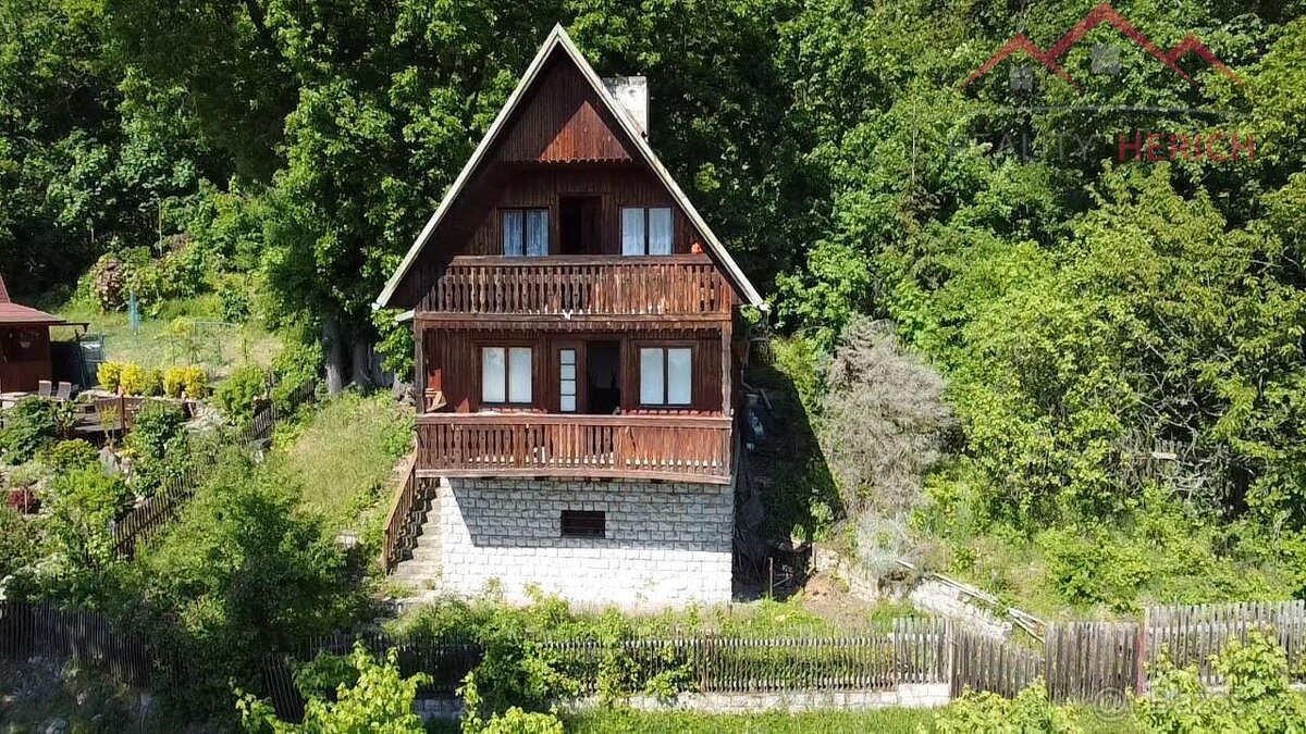 Exkluzivní prodej chaty 3+1/2xB + garáž (... m2) Tušimice, N
