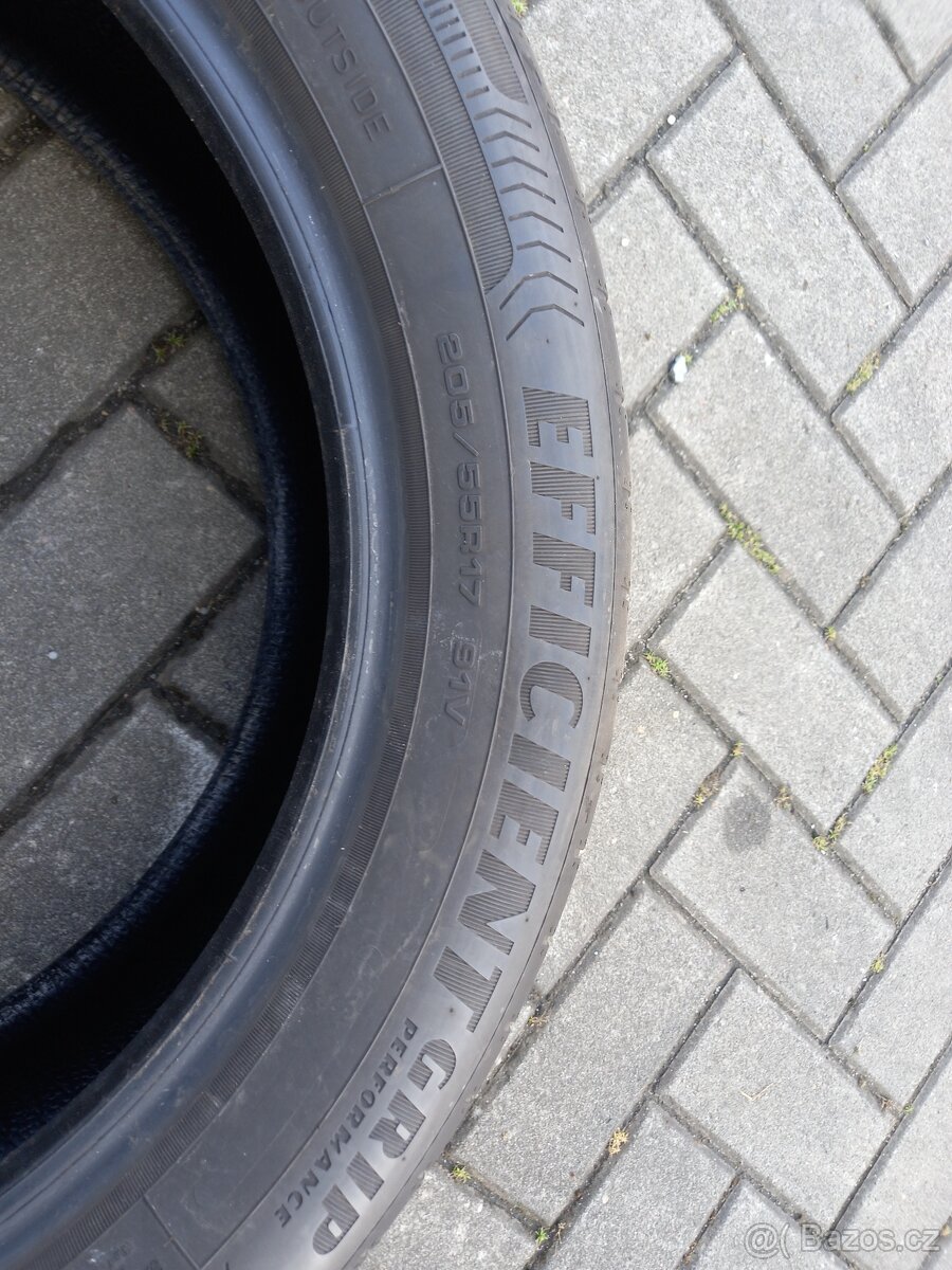 Letni pneu 205/55/17