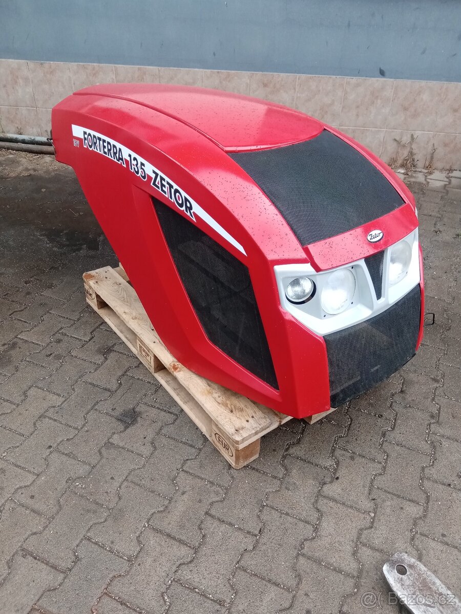 Kapota Zetor Forterra