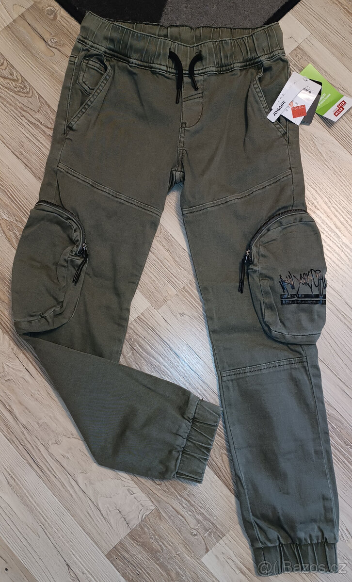 NOVÉ dětské jogger džíny s kapsami Chapter young - 140/146