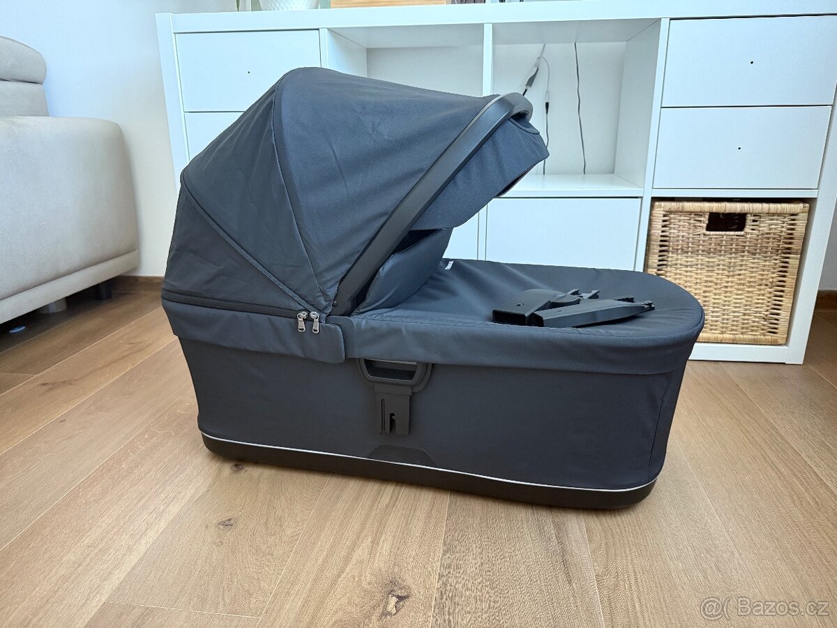 Hluboká korba Thule Urban Glide 3/4
