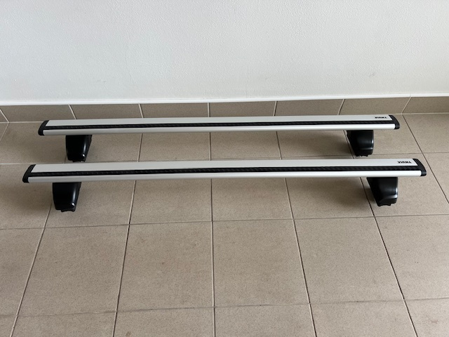 Střešní příčný nosič Thule WingBar-A6
