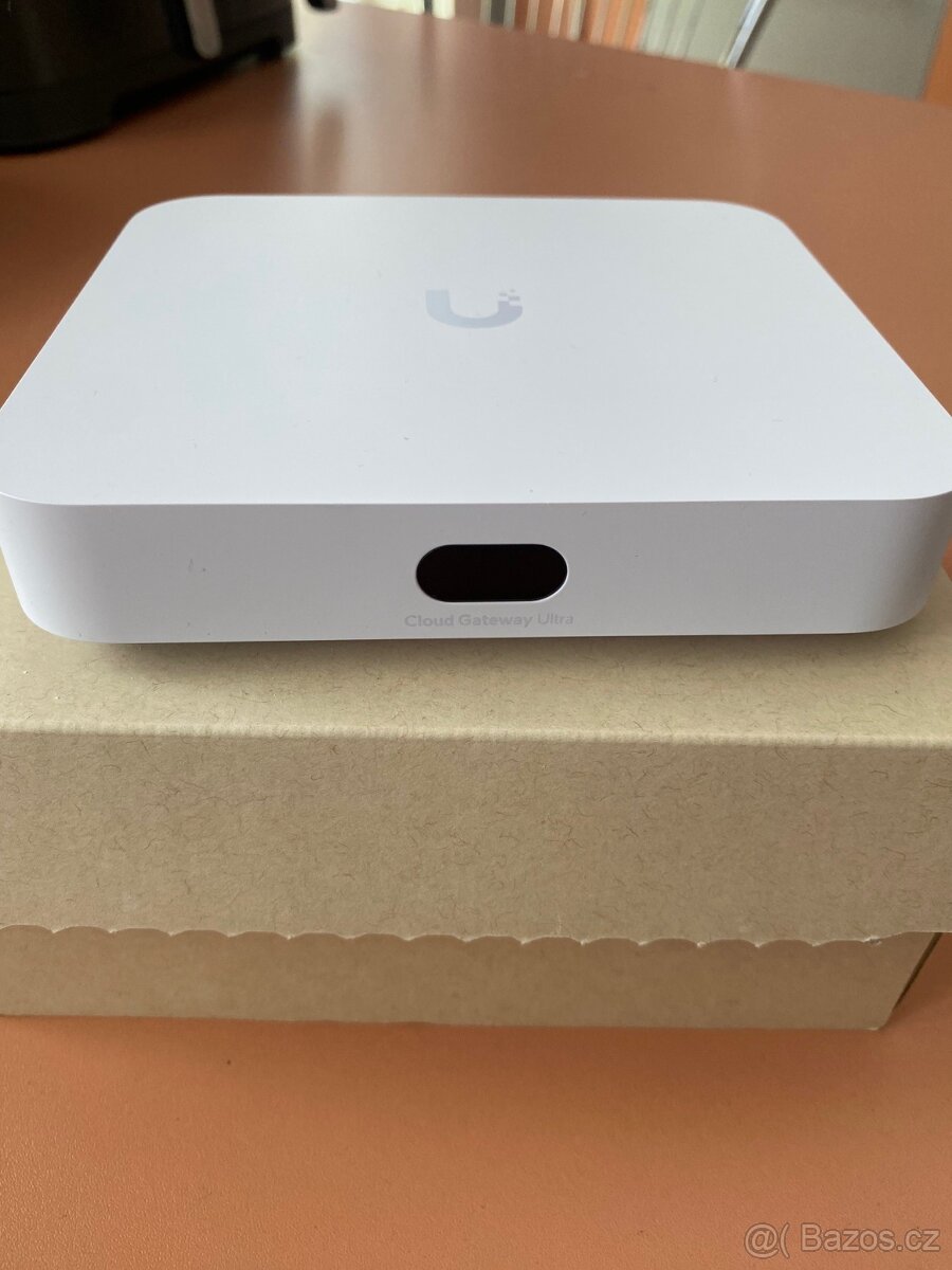 Cloud Gateway Ultra (UCG-Ultra)