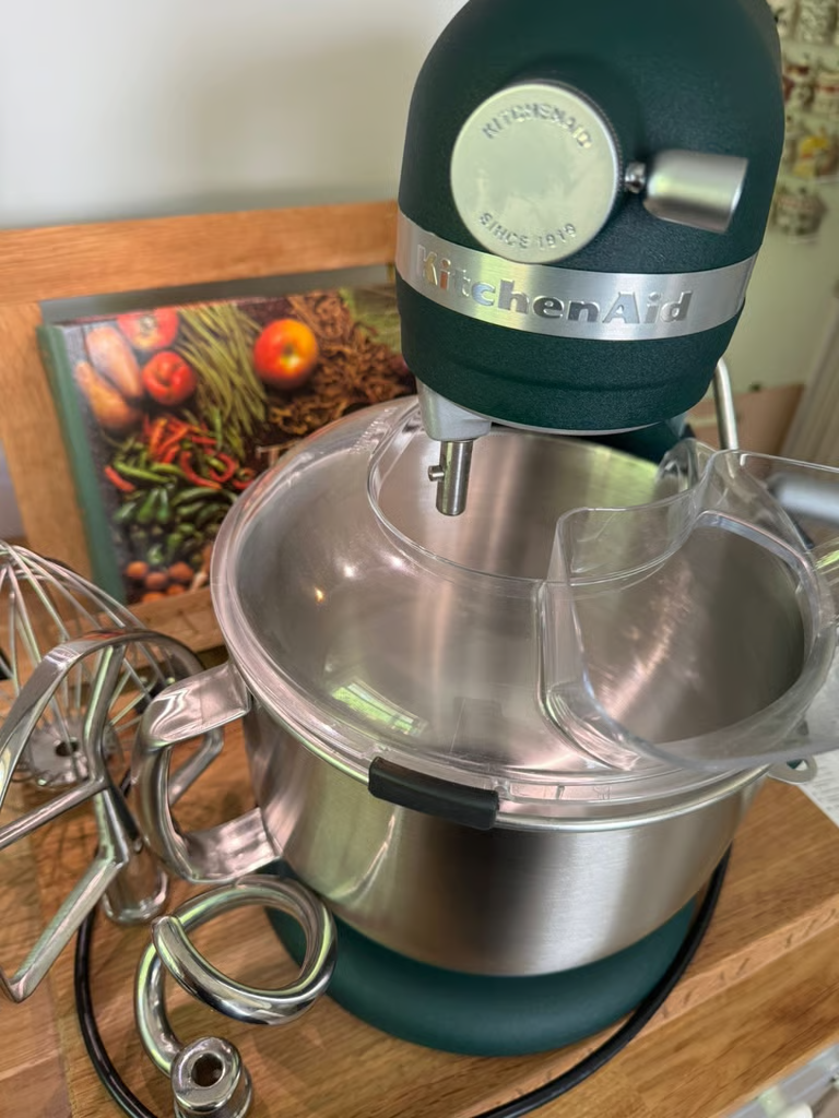 Kuchyňský robot KitchenAid Artisan – jako nový
