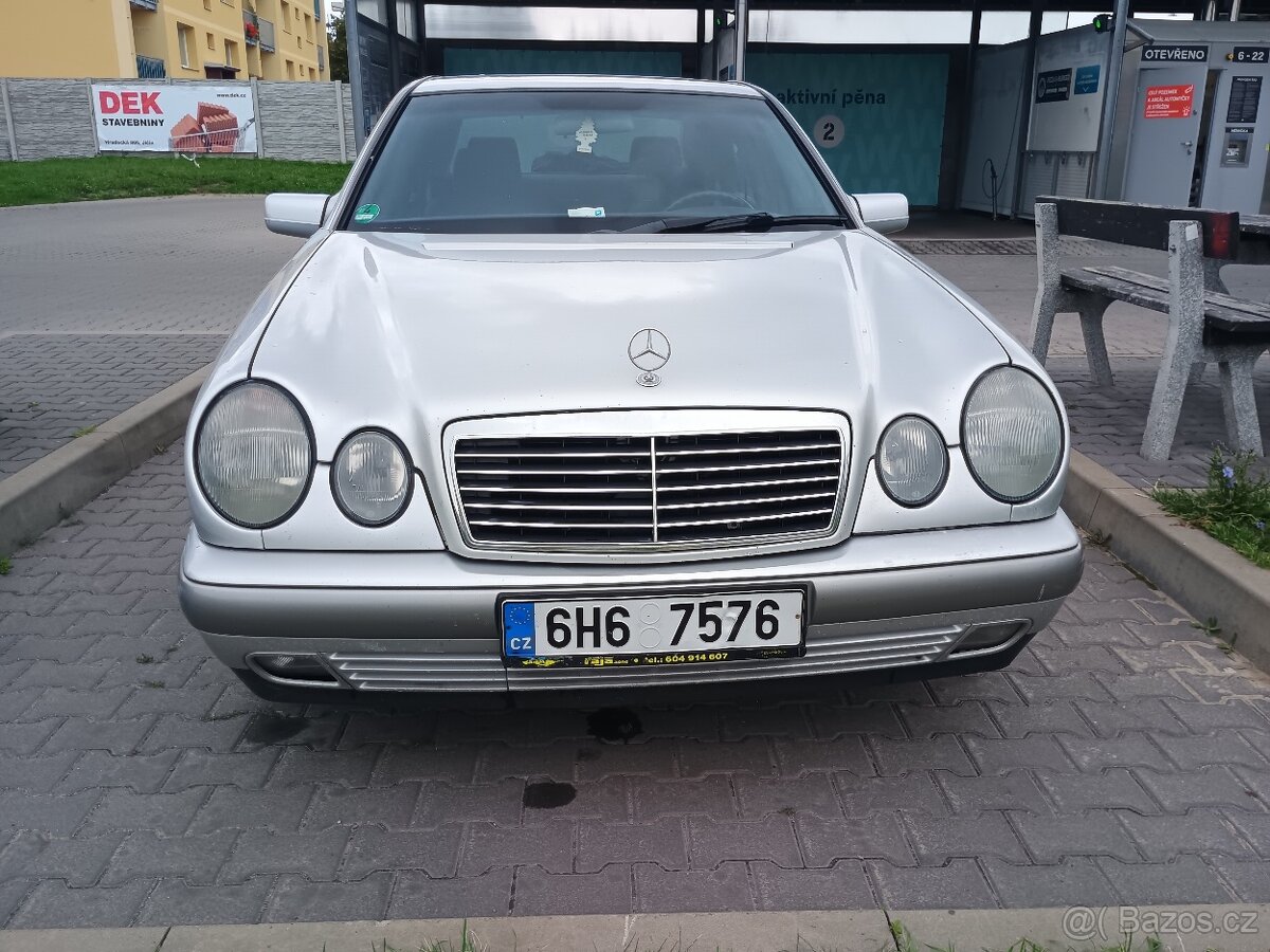 Mercedes w210 e240 nová stk