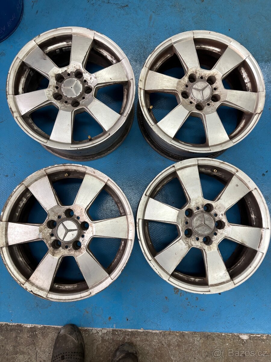 Alu kola mercedes r16