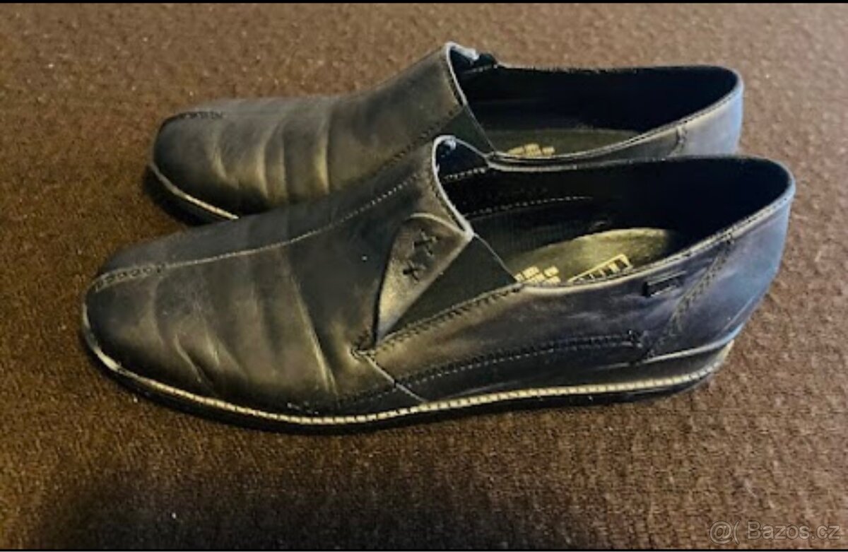 Dámské celokožené mokasíny Rieker Antistress