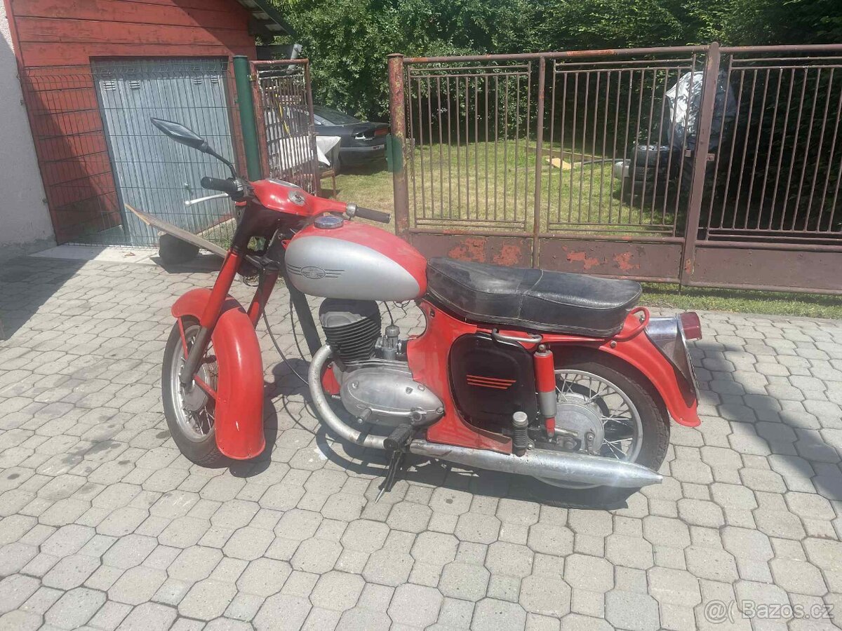 JAWA 250 559 Panelka