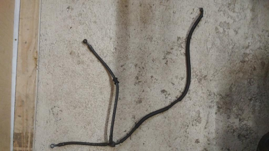 Suzuki DL 650, V-Strom, 2006, brzdová hadice P+Z